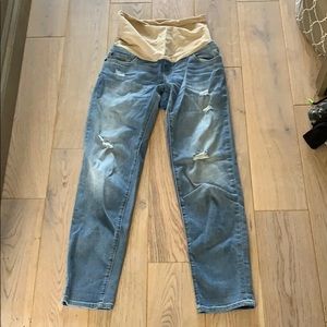 Distressed boyfriend maternity jeans